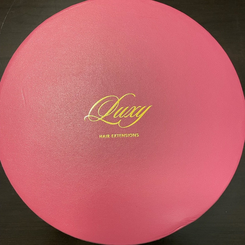 NWT LUXY HAIR EXTENSIONS